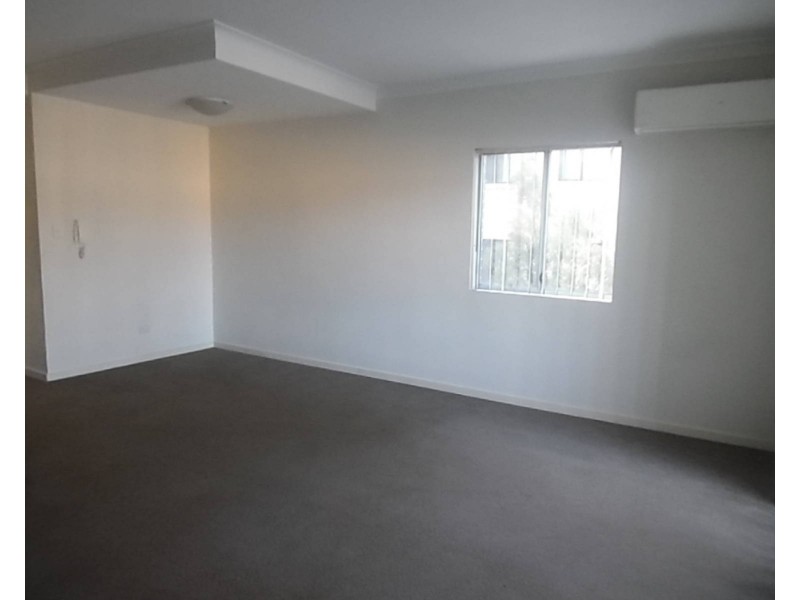 2/63-65 The Esplanade, Guildford NSW 2161