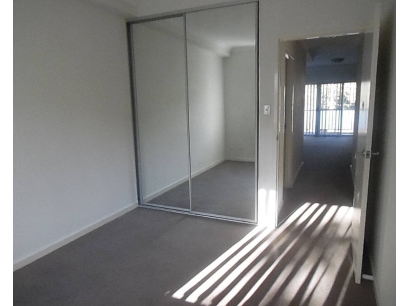 2/63-65 The Esplanade, Guildford NSW 2161