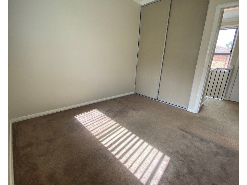 2/5 Torrens Street, Merrylands West NSW 2160