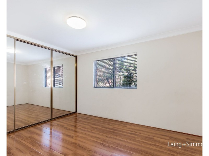 2/34 Addlestone Road, Merrylands NSW 2160