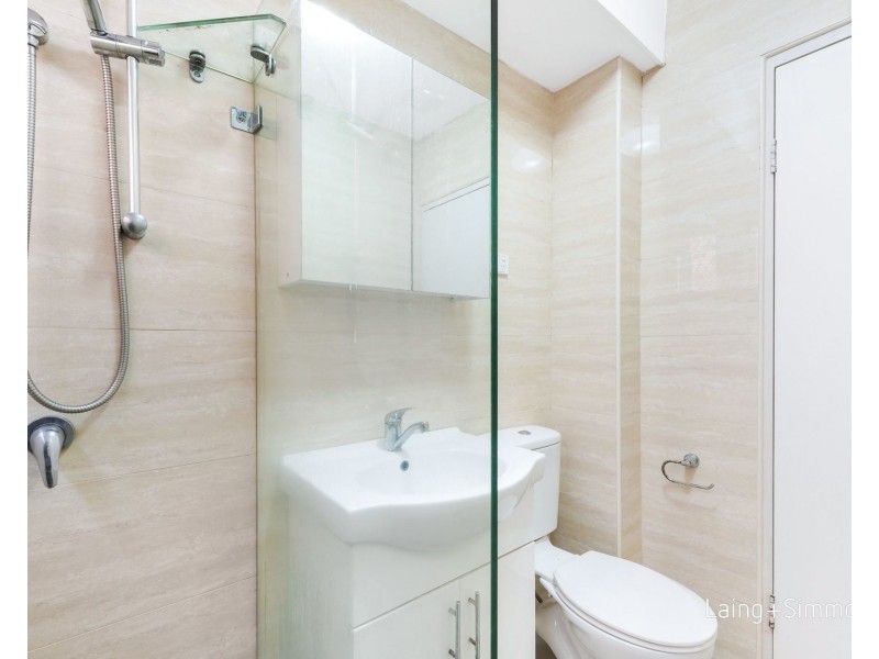 2/34 Addlestone Road, Merrylands NSW 2160