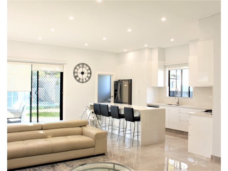 9 Short Street, Rosehill NSW 2142