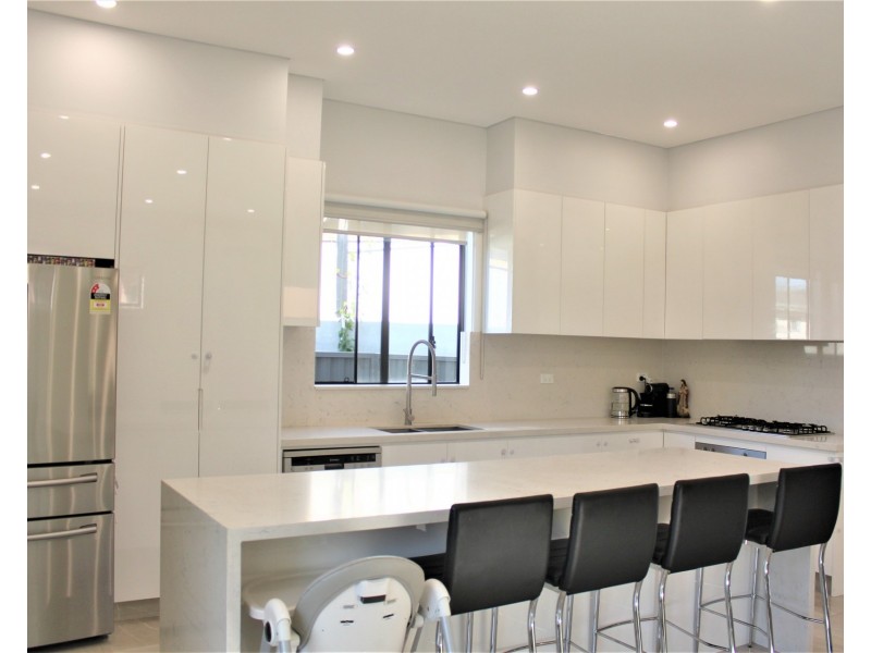 9 Short Street, Rosehill NSW 2142