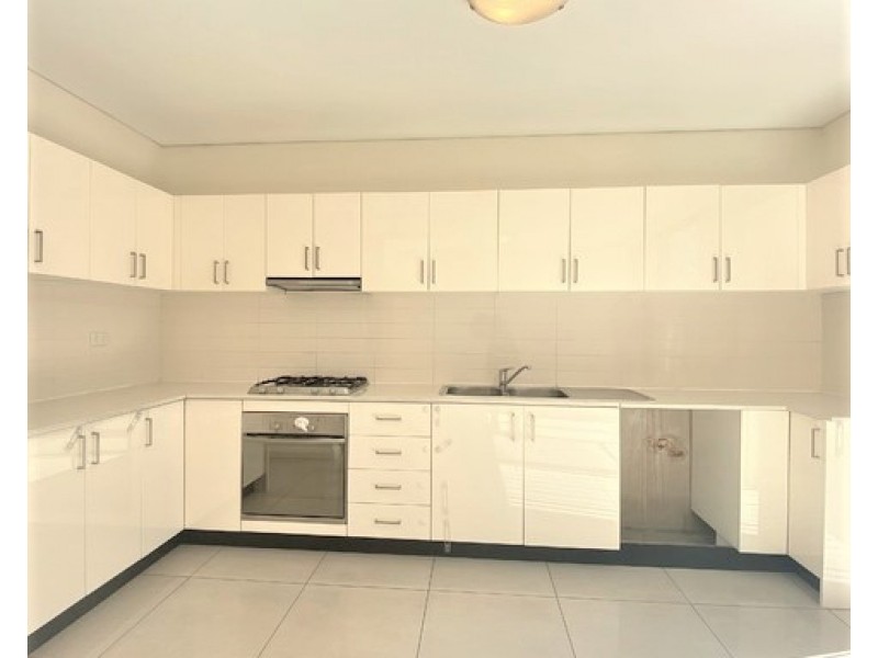 4/27-31 Cleone Street, Guildford NSW 2161