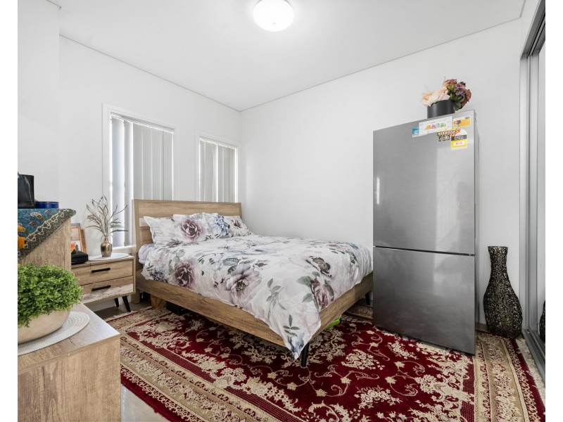 13/33 Louis Street, Granville NSW 2142