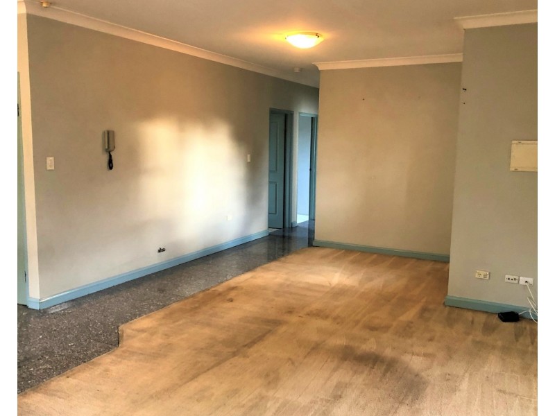 4/40 Neil Street, Merrylands NSW 2160