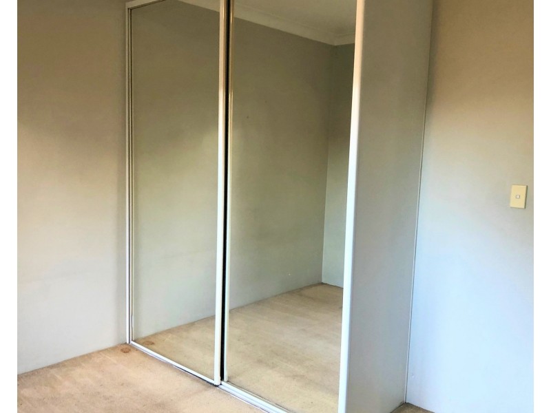 4/40 Neil Street, Merrylands NSW 2160