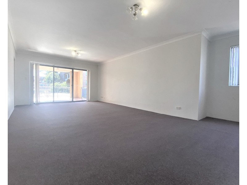 4/19-21 Allen Street, Harris Park NSW 2150