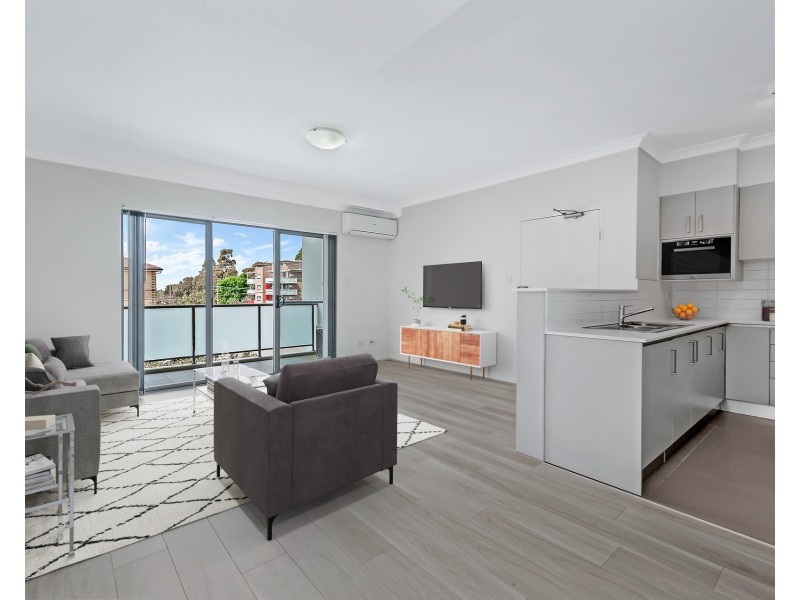 63-65 The Esplanade, Guildford NSW 2161