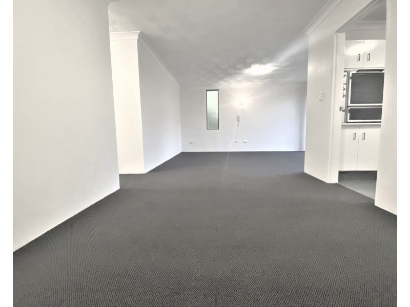 16/28-32 Treves Street, Merrylands NSW 2160