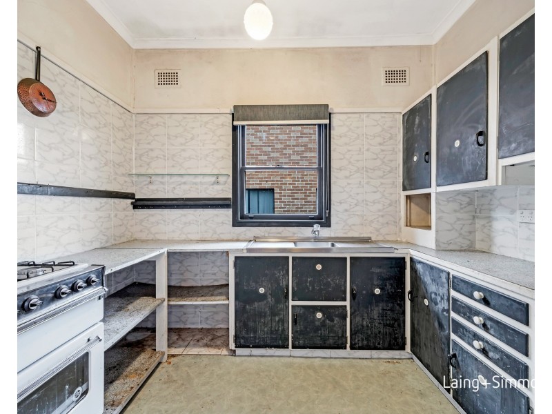 142 Robertson Street, Guildford NSW 2161