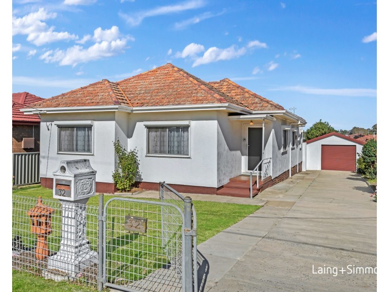 32 Cartwright Avenue, Merrylands NSW 2160
