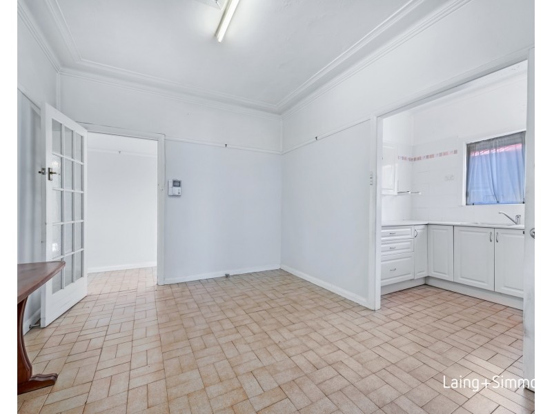 32 Cartwright Avenue, Merrylands NSW 2160