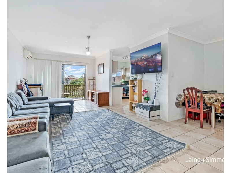 8/61-63 Windsor Road, Merrylands NSW 2160