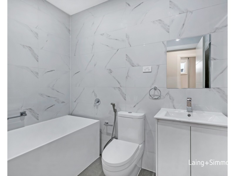 4/13A Albert Street, Guildford NSW 2161