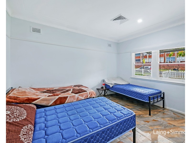 8 Henson Street, Merrylands NSW 2160