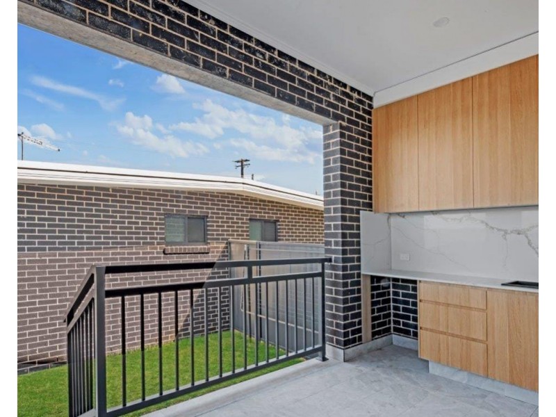 19b & 19c Queen Street, Guildford NSW 2161