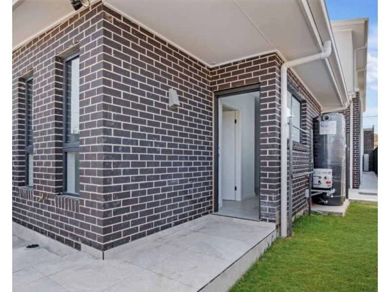 19b & 19c Queen Street, Guildford NSW 2161