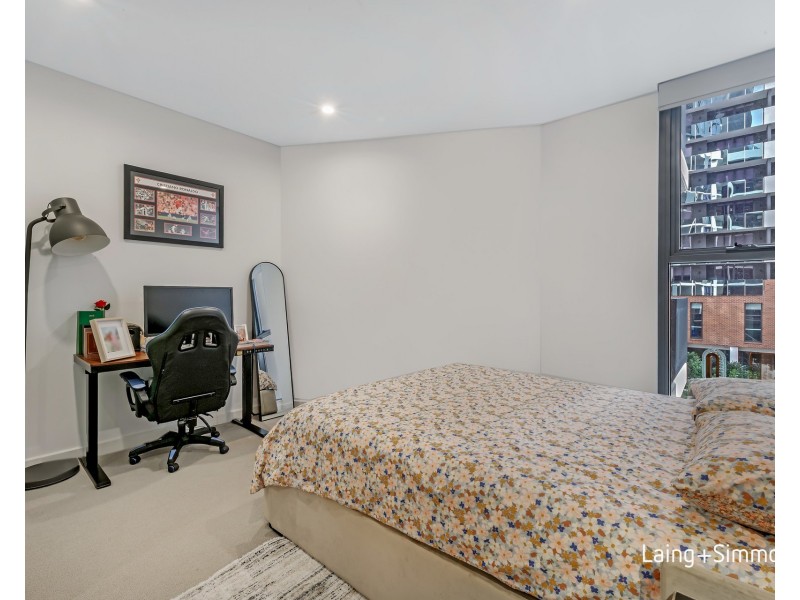 211/5 Gladstone Street, Merrylands NSW 2160