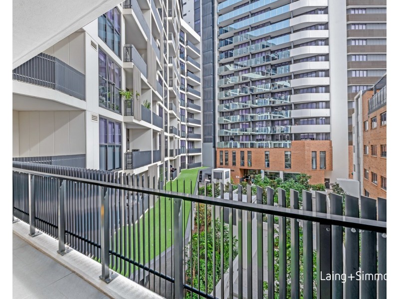 211/5 Gladstone Street, Merrylands NSW 2160