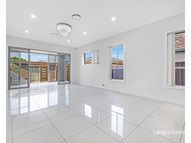 5 Queen Street, Guildford NSW 2161