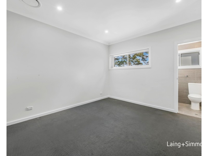 5 Queen Street, Guildford NSW 2161