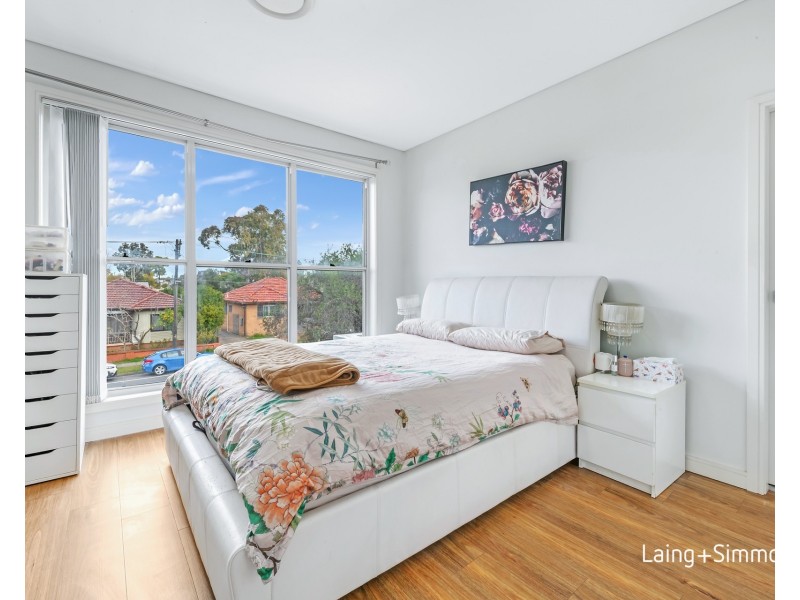 4/33 Louis Street, Granville NSW 2142