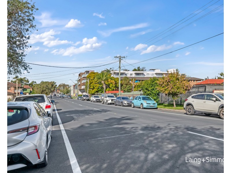 4/33 Louis Street, Granville NSW 2142