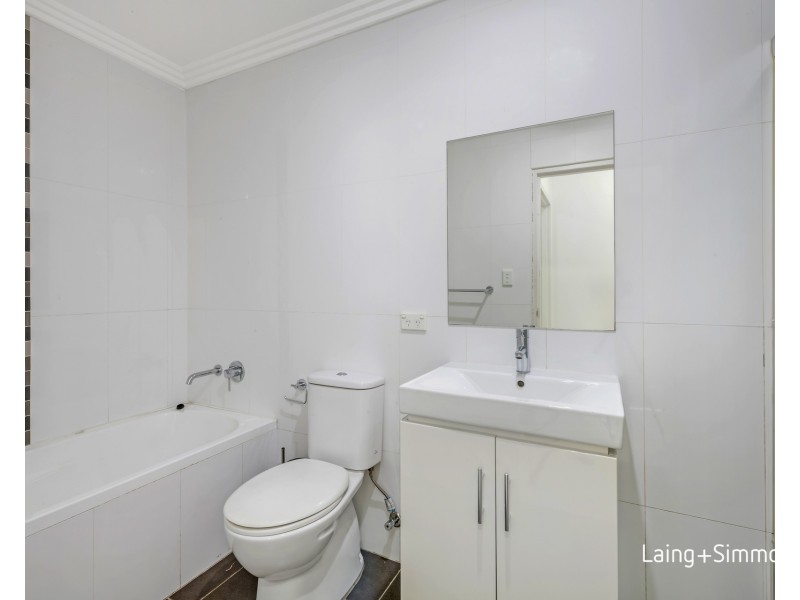 8/2 Mountford Avenue, Guildford NSW 2161