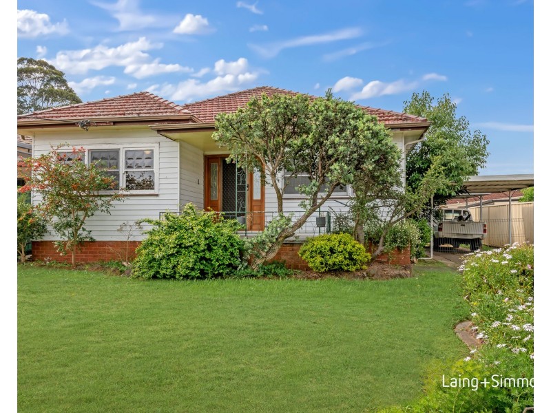 1 Phyllis Crescent, Guildford NSW 2161