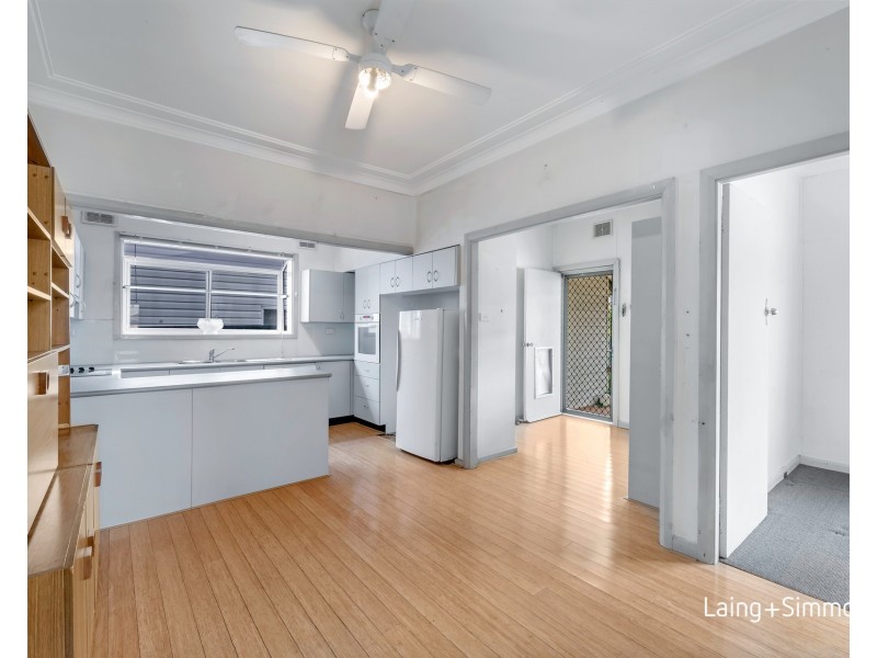 1 Phyllis Crescent, Guildford NSW 2161