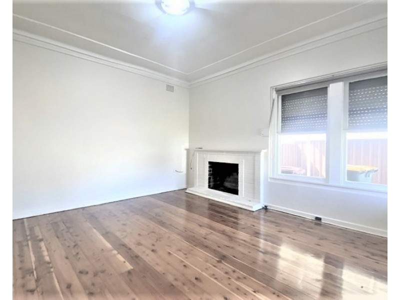 3 Friend Street, Merrylands NSW 2160