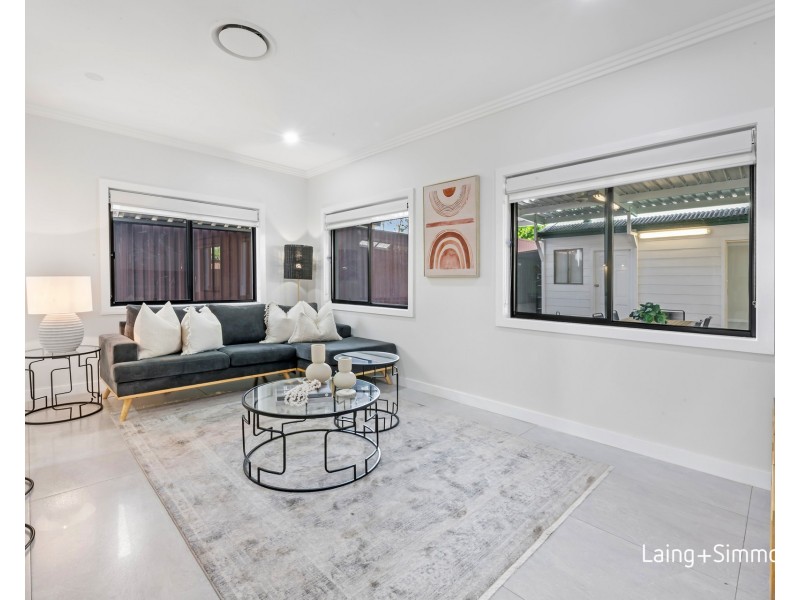 27 Robertson Street, Guildford West NSW 2161