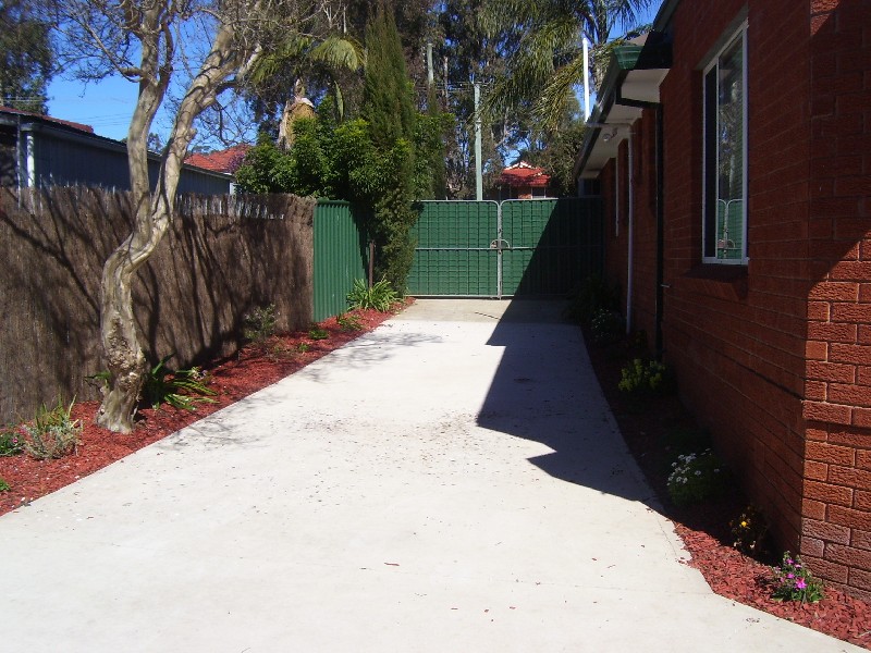 West Hoxton NSW 2171