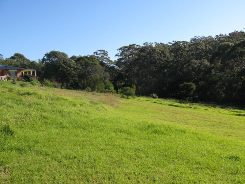 11 John Place, North Narooma NSW 2546