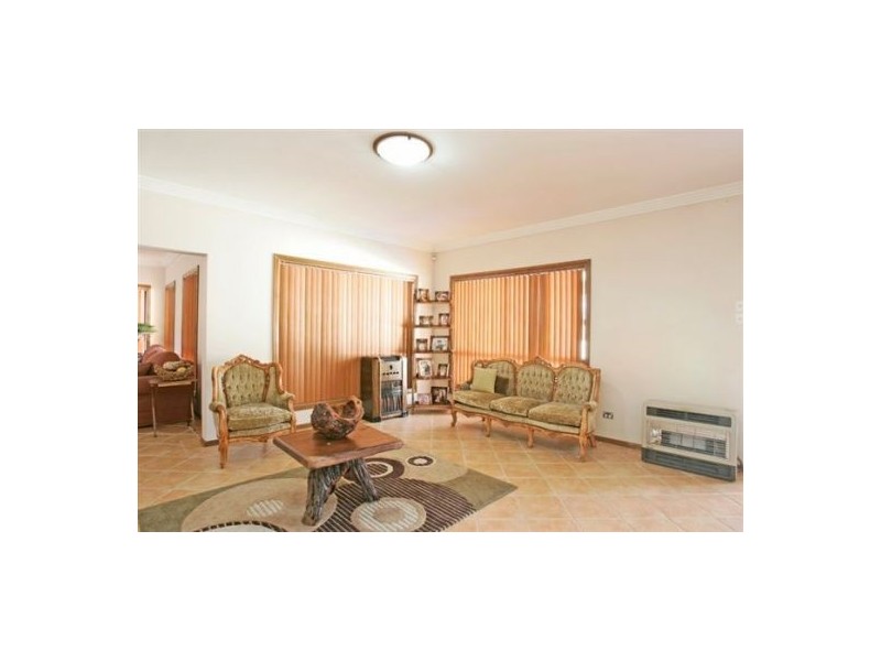 West Hoxton NSW 2171