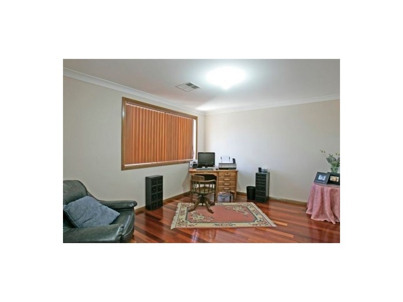West Hoxton NSW 2171