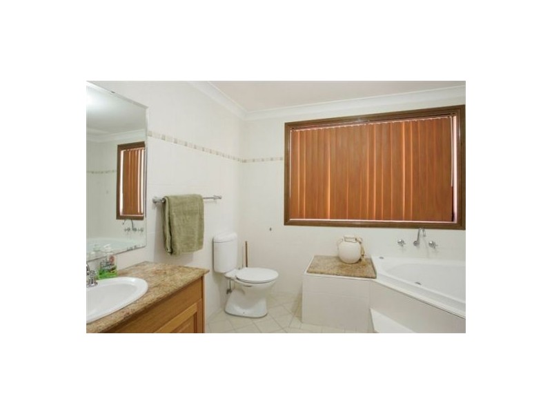 West Hoxton NSW 2171