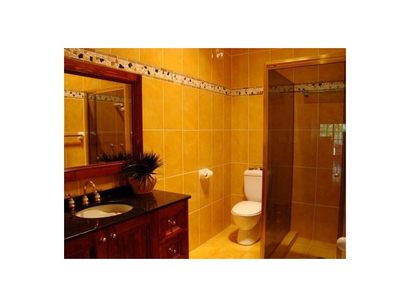 2 William Street, Wallacia NSW 2745