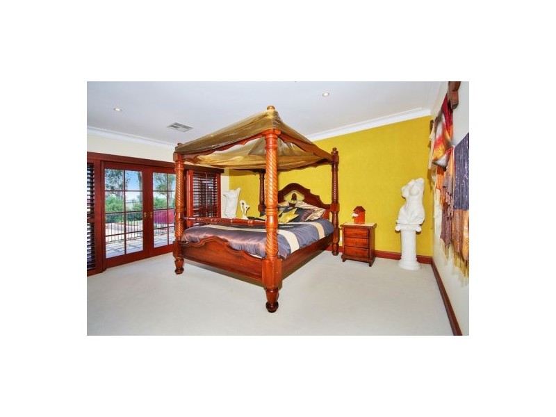 2 William Street, Wallacia NSW 2745