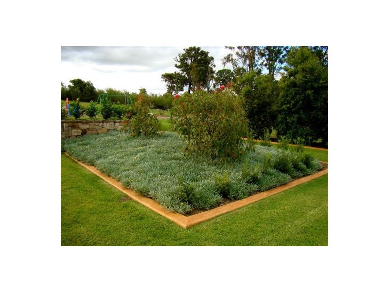 2 William Street, Wallacia NSW 2745