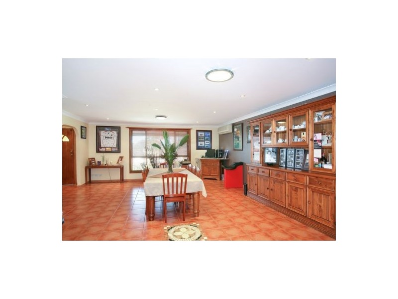 5 Waygara Avenue, Green Valley NSW 2168