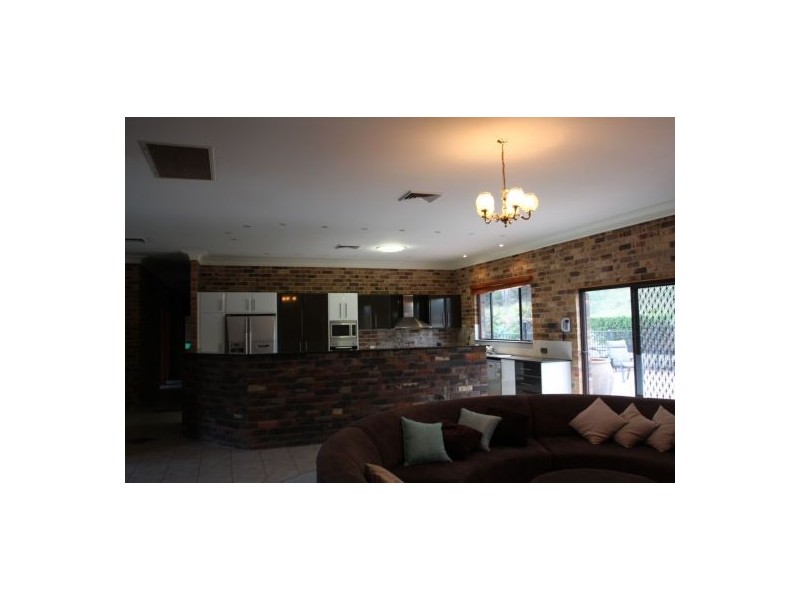 Wallacia NSW 2745