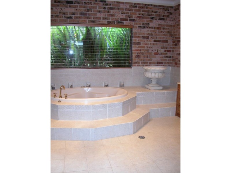 Wallacia NSW 2745