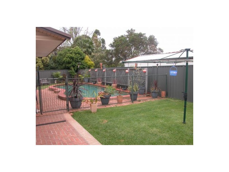 43 Fitzpatrick Crescent, Casula NSW 2170