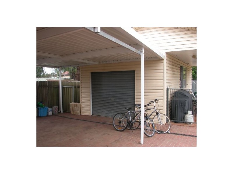 43 Fitzpatrick Crescent, Casula NSW 2170