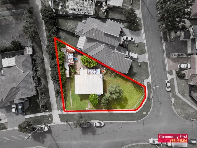 2 Dunmore Crescent, Casula NSW 2170