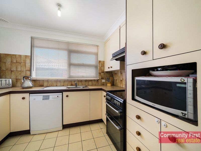 10 Euroka Street, Ingleburn NSW 2565
