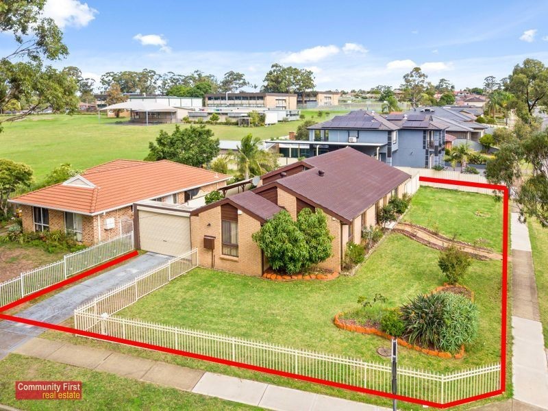 6 Hillview Parade, Lurnea NSW 2170