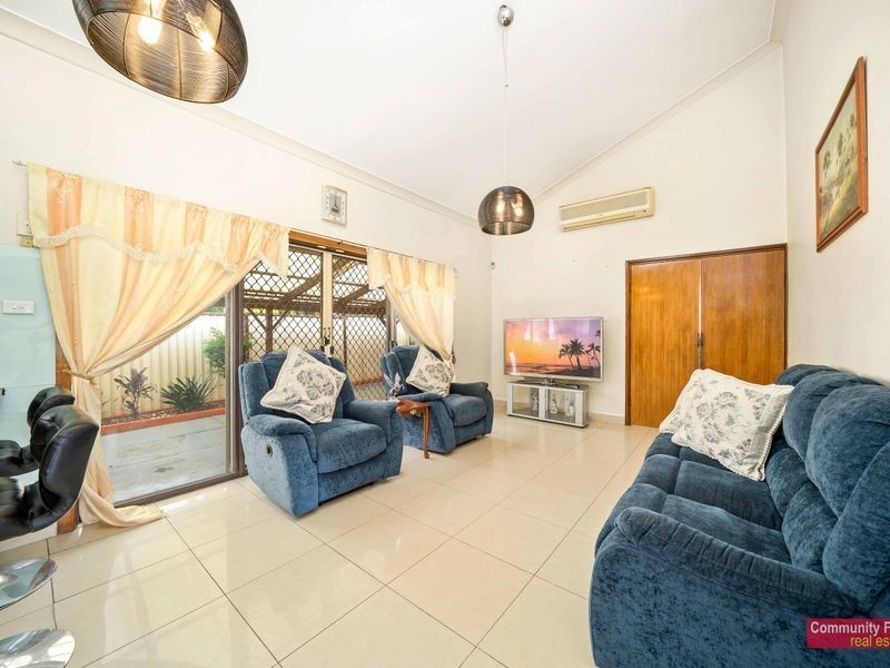 6 Hillview Parade, Lurnea NSW 2170